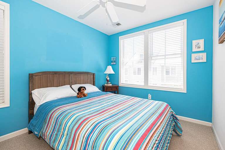 Queen-Bedroom-Third-Floor