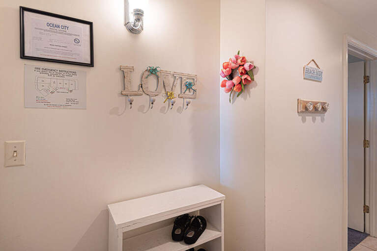 Captiva Bay 104 - Hall