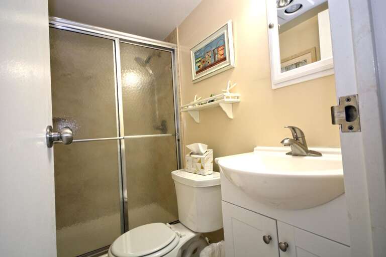 Hall-Bathroom Hall-Bathroom