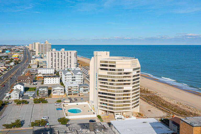 DRON-VIEW-OF-ANTIGUA