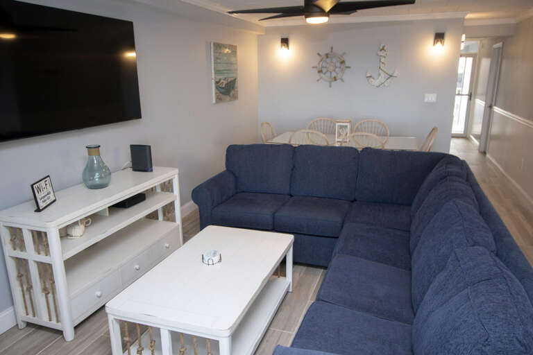 CALYPSO-402-LIVING-AREA