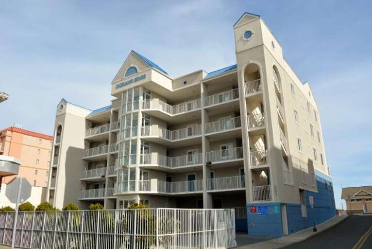 Ocean's Edge Rear View