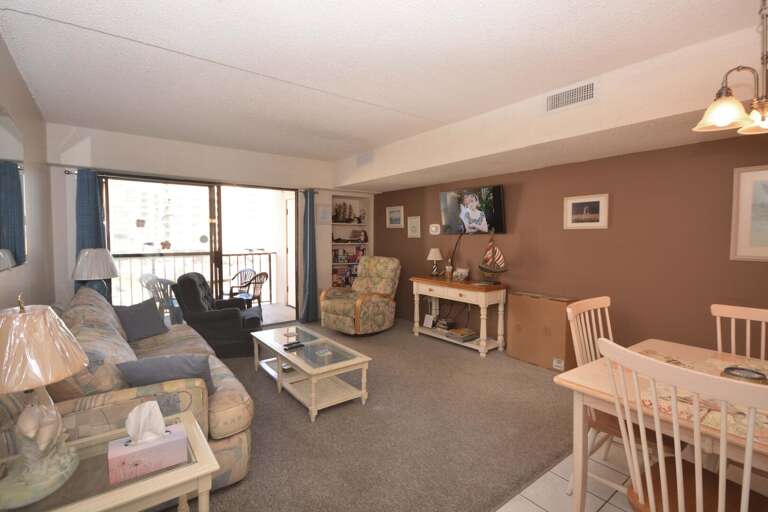 BLUEWATER EAST 303-S - Living-Area