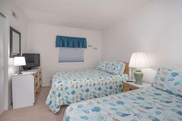 QUEEN-AND-DOUBLE-BEDROOM