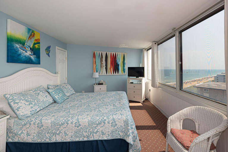 King-Ocean-View-Bedroom