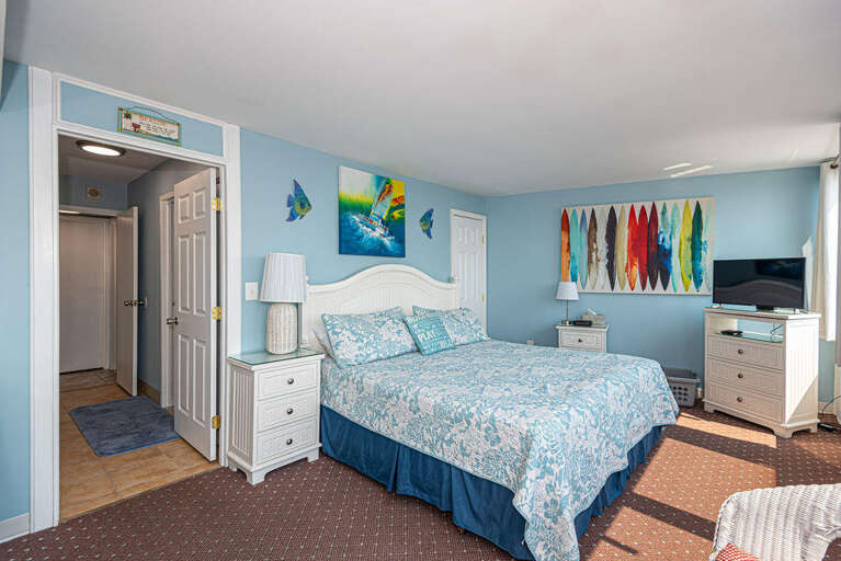 King-Ocean-View-Bedroom