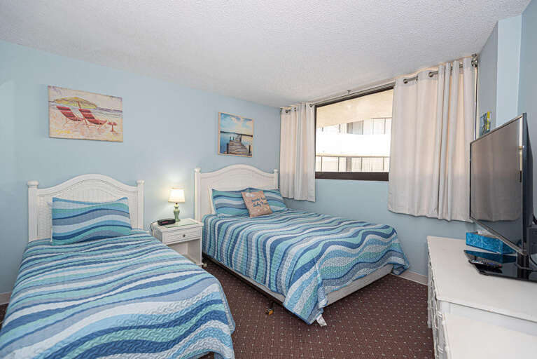 Queen-Twin-Second-Bedroom