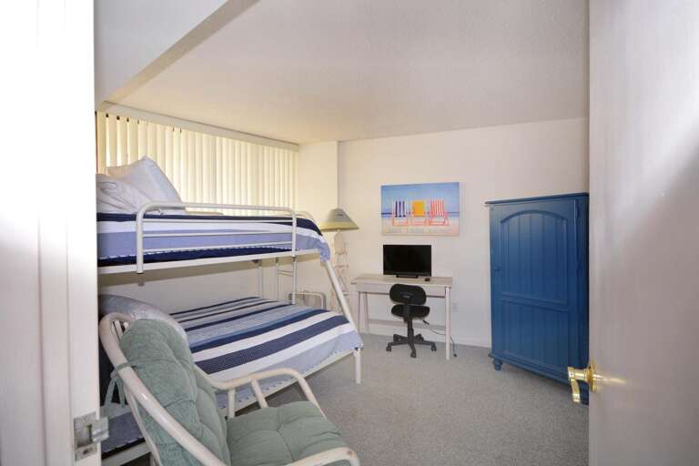 1st-Floor-Pyramid-Bunk