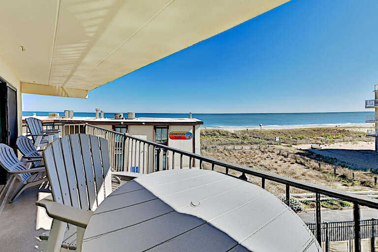 Diamond Head 312 - Balcony