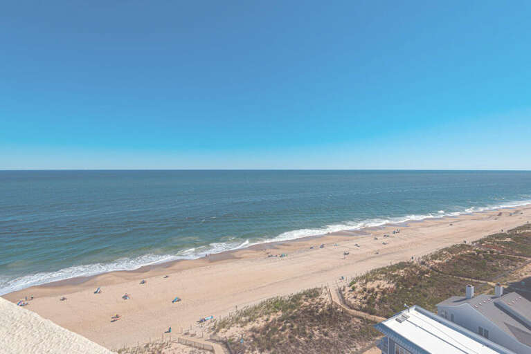 OCEAN-FRONT-BALCONY-VIEW