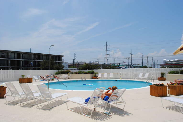 Outdoor-Pool-Antigua-Ocean-City