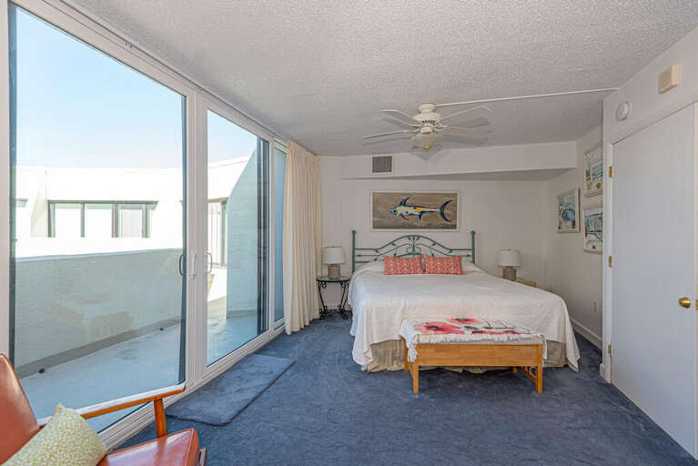 UPSTAIRS-REAR-BEDROOM
