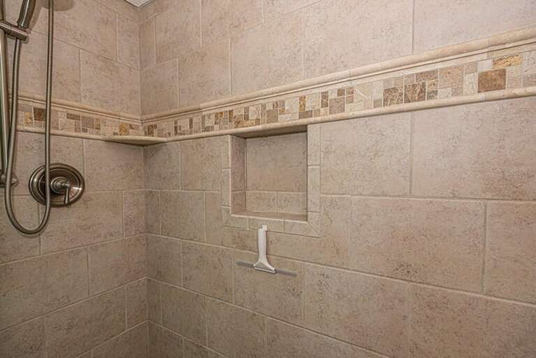 Master-Bathroom