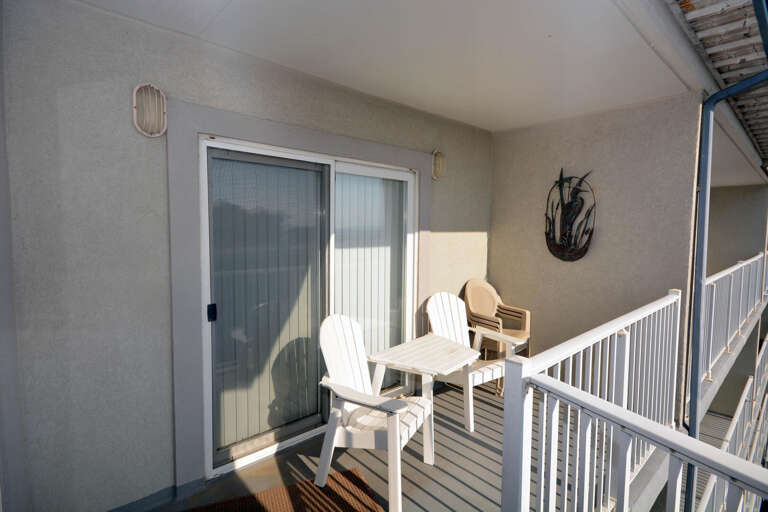 BALCONY BALCONY