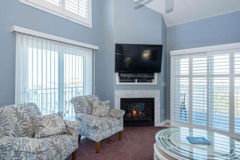 Aventurra 401. LIVING-AREA