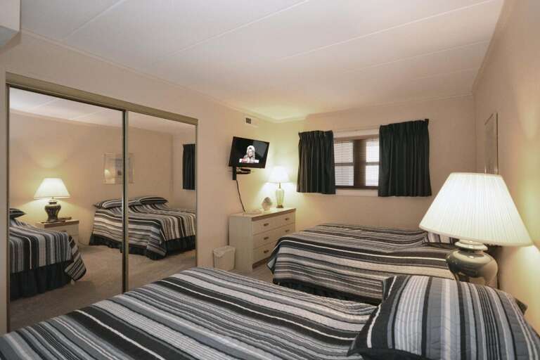 TWO-DOUBLES-BEDROOM TWO-DOUBLES-BEDROOM