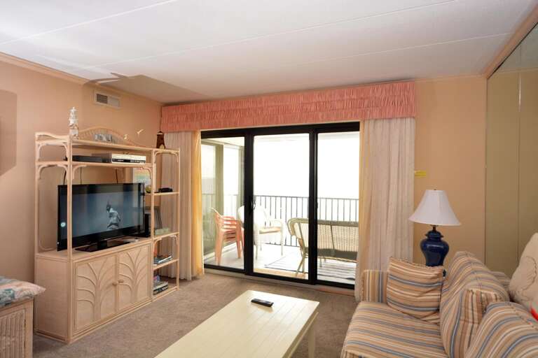 Flying Cloud #802 Living Area