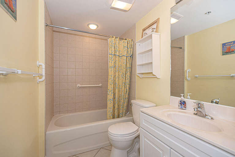 2nd Bathroom Unit 201 2nd Bathroom Unit 201