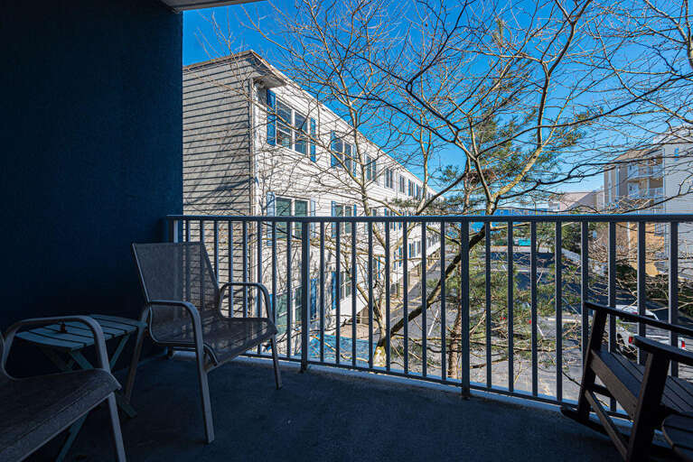 Balcony Unit 203 Balcony Unit 203
