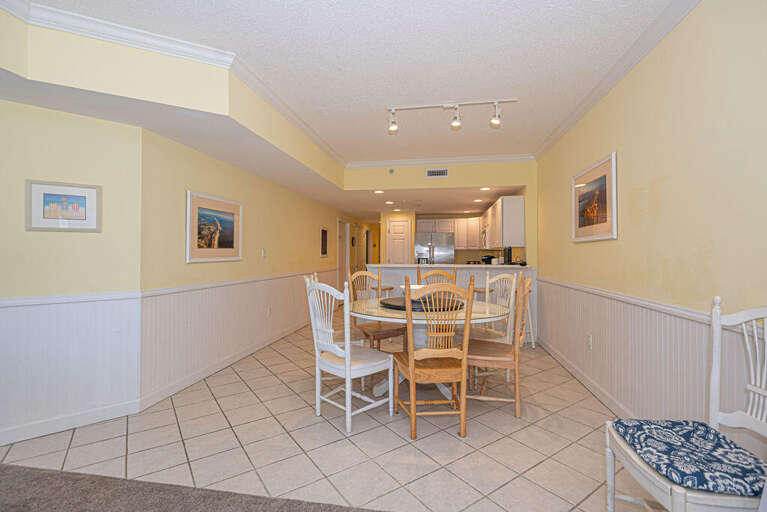 Dining Area Unit 201 Dining Area Unit 201