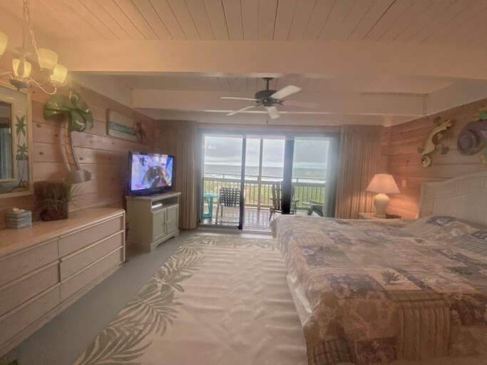 OCEANFRONT-MASTER-BEDROOM OCEANFRONT-MASTER-BEDROOM