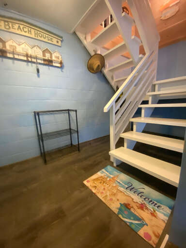 Entryway Summer Place 4