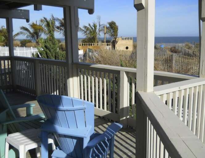 Wrap around deck Wrap around deck