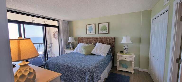 OCEAN-FRONT-MASTER-BEDOOM OCEAN-FRONT-MASTER-BEDOOM