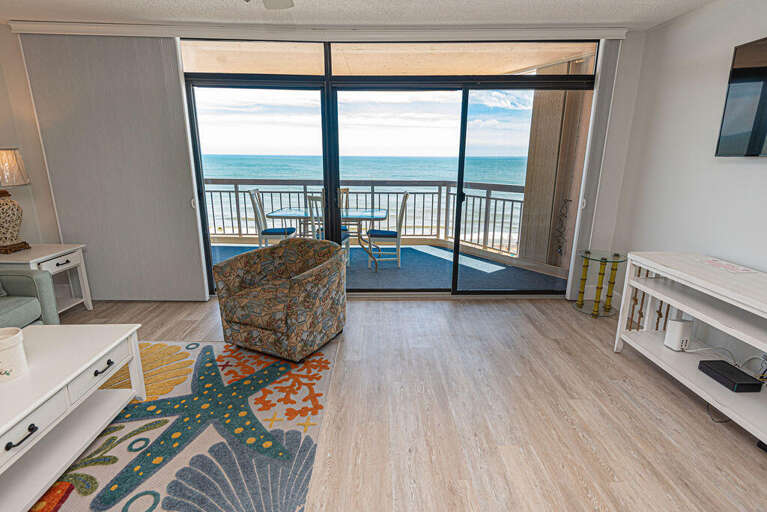 Fountainhead Towers 1501 - Living Room