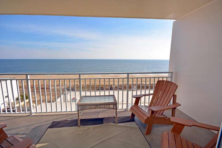 OCEAN-FRONT-VIEW-FROM-BALCONY