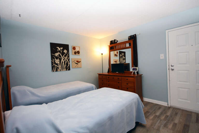 3RD-BEDROOM/DEN-DOUBLE-SINGLE