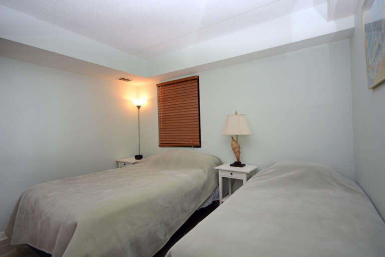 DOUBLE-SINGLE-BEDROOM