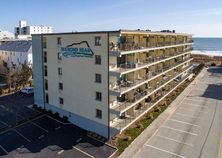 Diamond-Head-Side-View