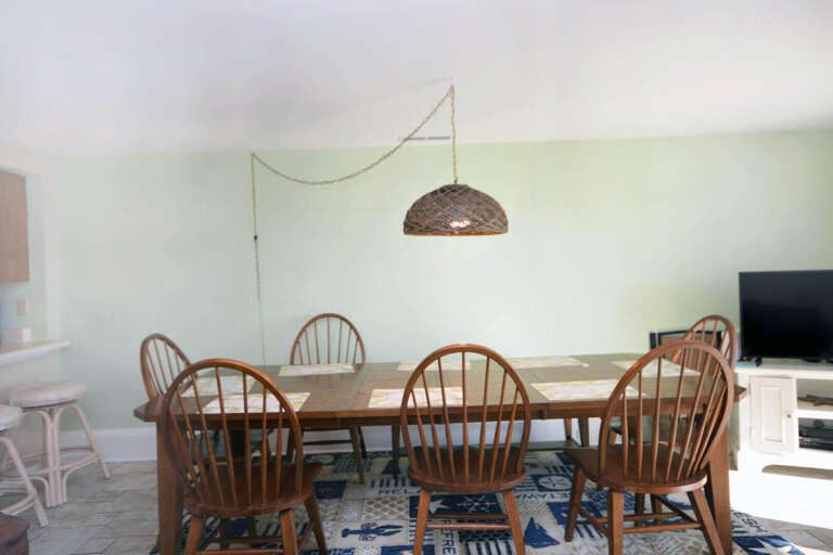 DINING-AREA DINING-AREA