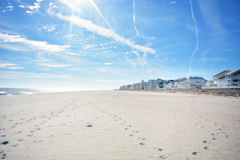 BEACH-IN-FRONT-OF-BUILDING