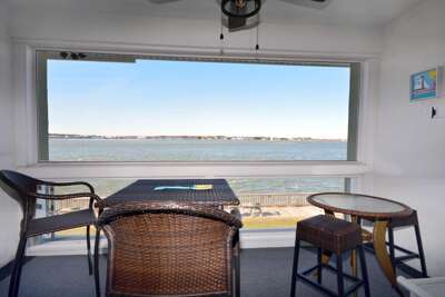 CRUISEWAY-4-BAYFRONT-BALCONY