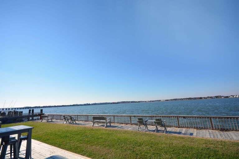 CRUISEWAY 4 -Bayfront-View-From-Grassy-Yard