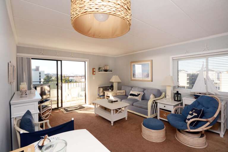 EAST WINDS WEST 302WLIVING-AREA