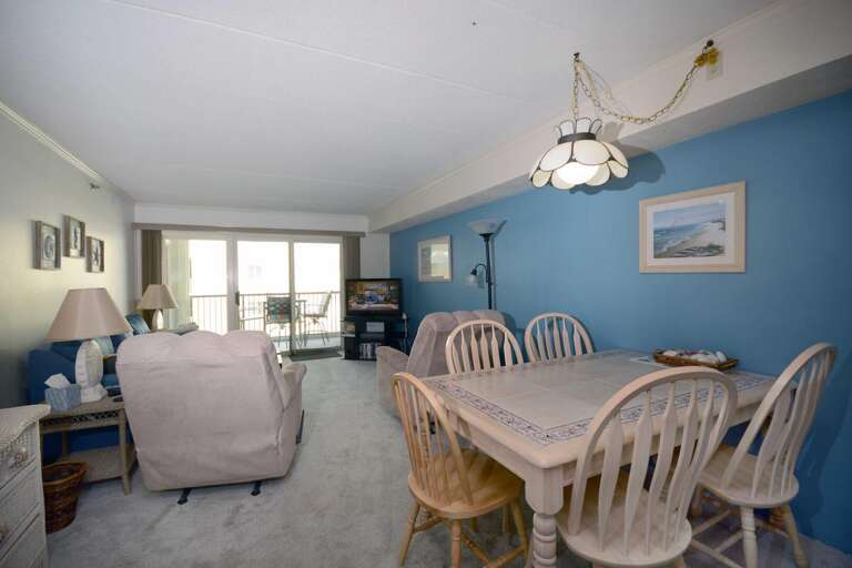 Sandpiper Dunes 412-LIVING-AREA