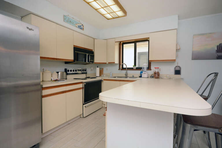 LOST COLONY 335 - KITCHEN LOST COLONY 335 - KITCHEN