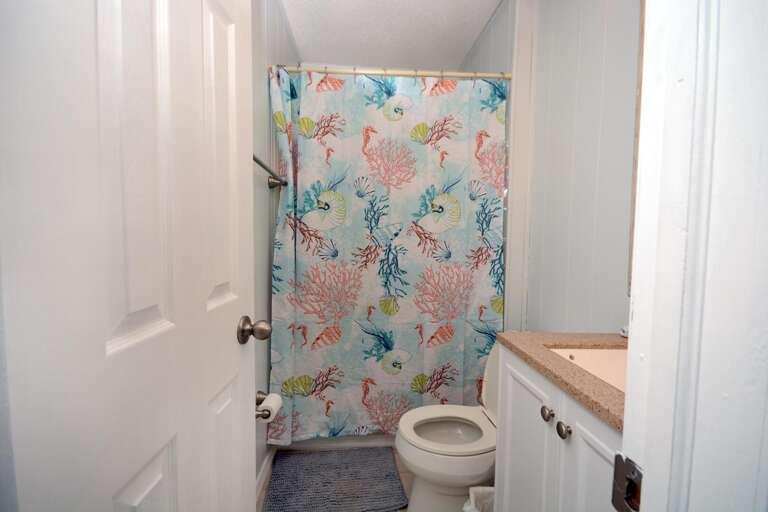 MASTER-BATHROOM MASTER-BATHROOM