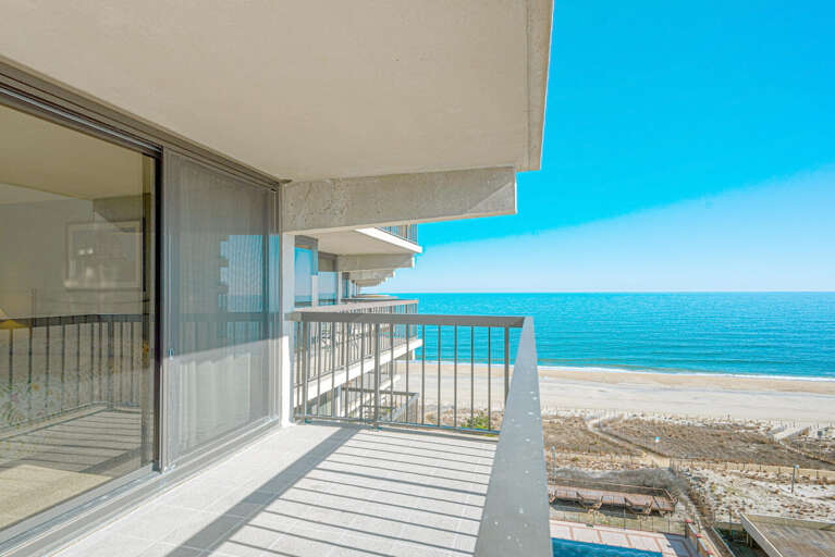 BALCONY-VIEW BALCONY-VIEW