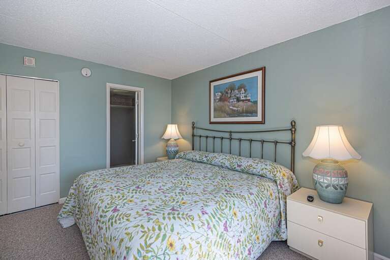 KING-BEDROOM KING-BEDROOM