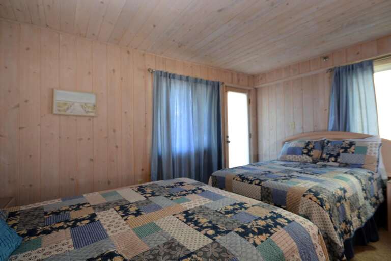 BEDROOM-NEXT-TO-DINING-AREA