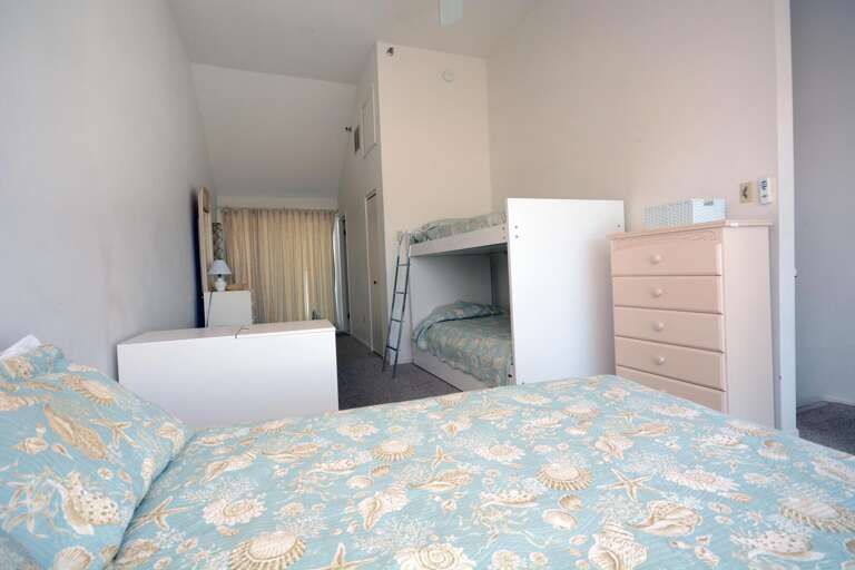 TOP-FLOOR-BEDROOM-BUNKS-TWIN-DOUBLE-BEDS