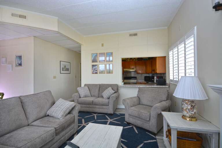 OASIS NORTH 1 - LIVING-AREA