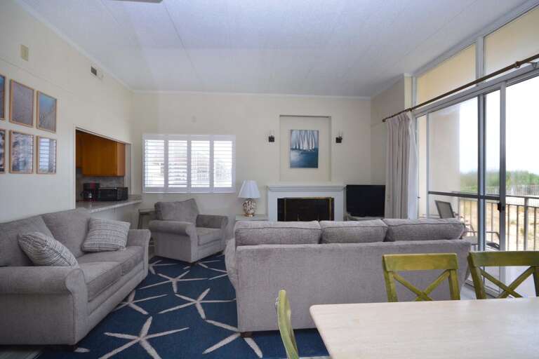 OASIS NORTH 1 - LIVING-AREA