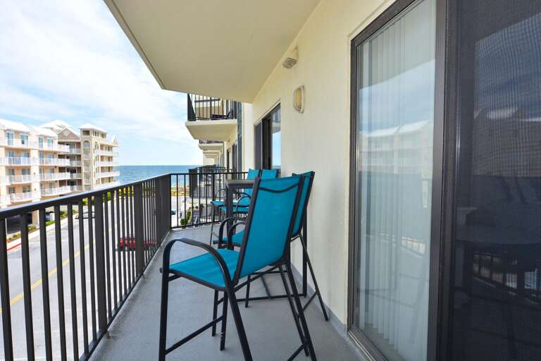 BALCONY BALCONY