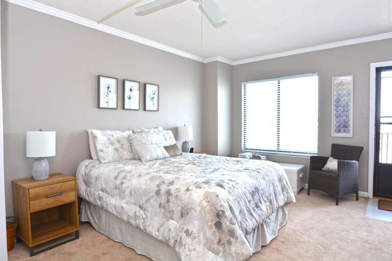MASTER-QUEEN-BEDROOM MASTER-QUEEN-BEDROOM
