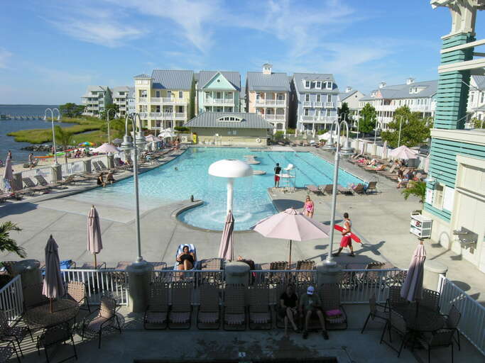 BAYFRONT-OUTDOOR-POOL BAYFRONT-OUTDOOR-POOL